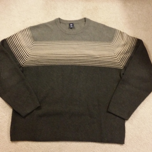 Gap sweater - Picture 3 of 3